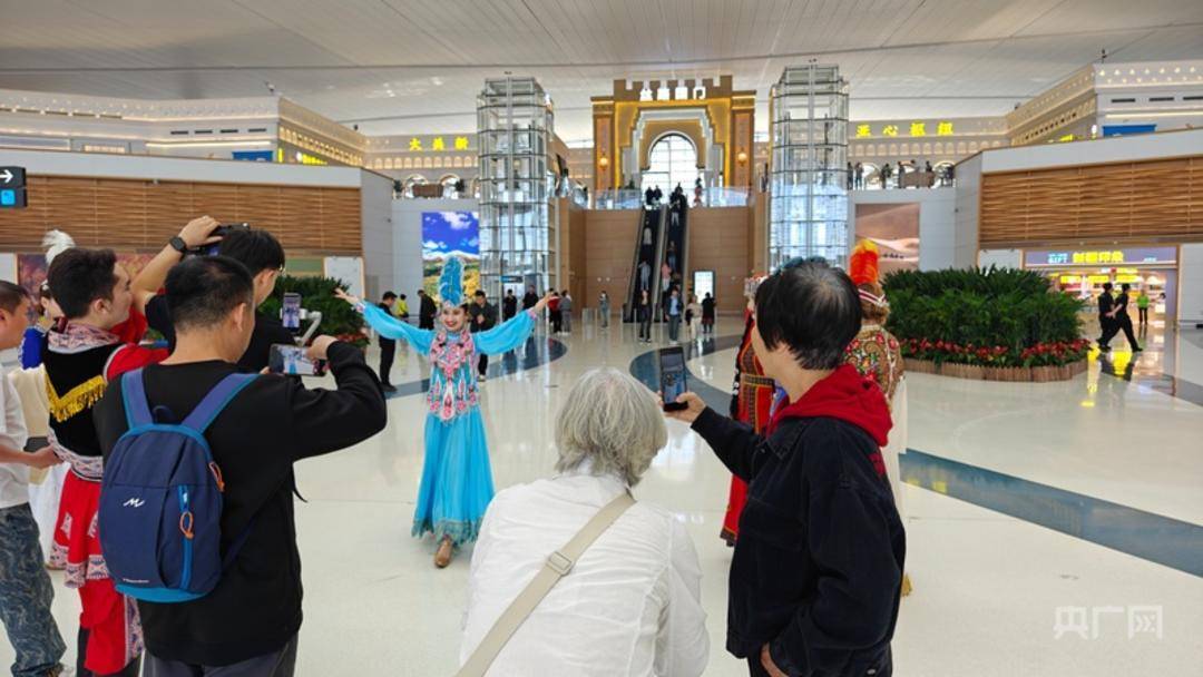 構建“空中絲綢之路”新支點:絲綢